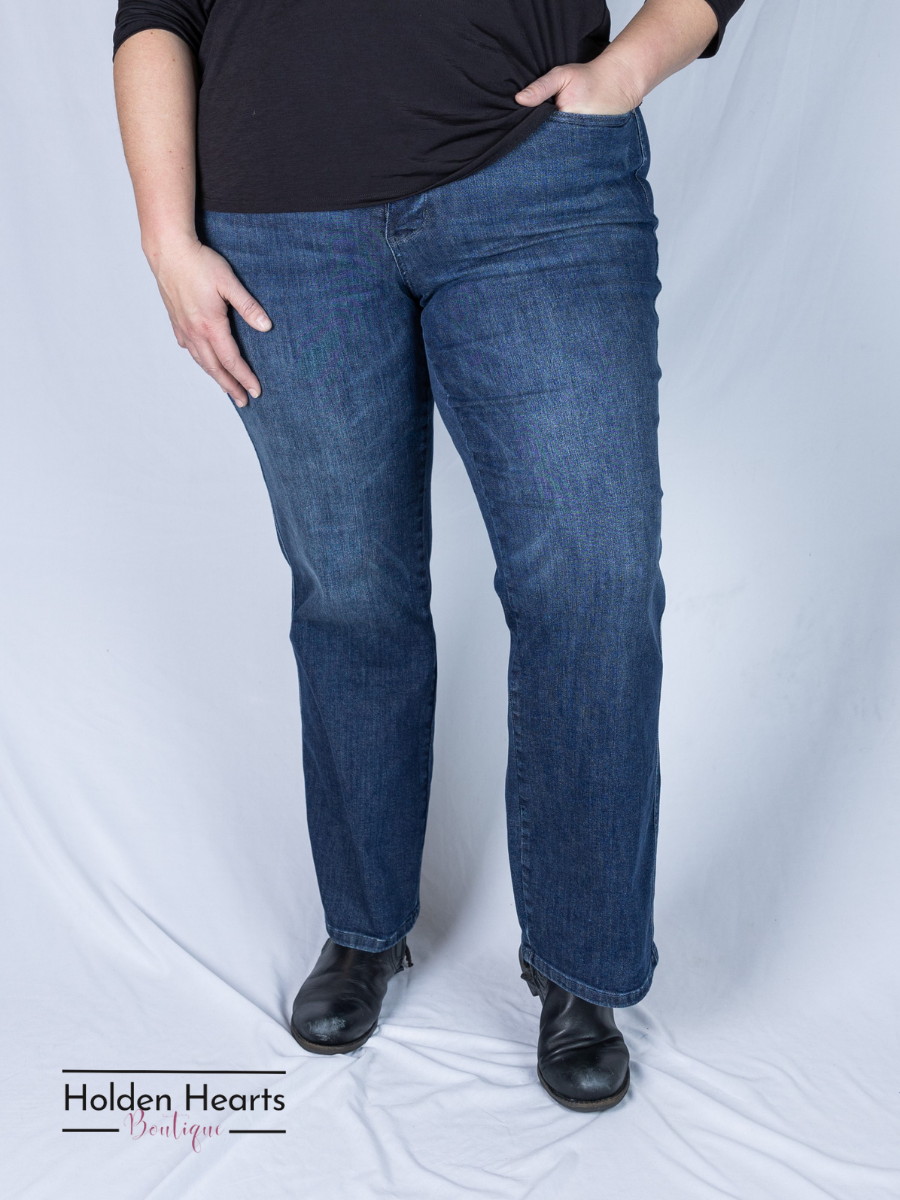 Classy Lady Straight Leg Jeans (Tummy Control)